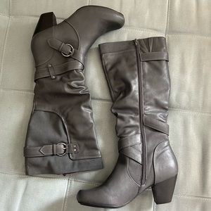 NWOT Rialto Women’s Sz 10 Coralynn Boots